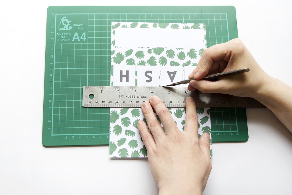 Printable Babyshower DIY Invite with palm leaves and yellow stripes