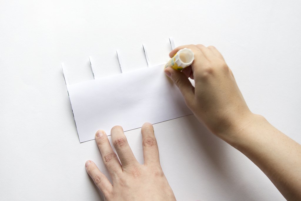 Printable Babyshower DIY Invite with palm leaves and yellow stripes