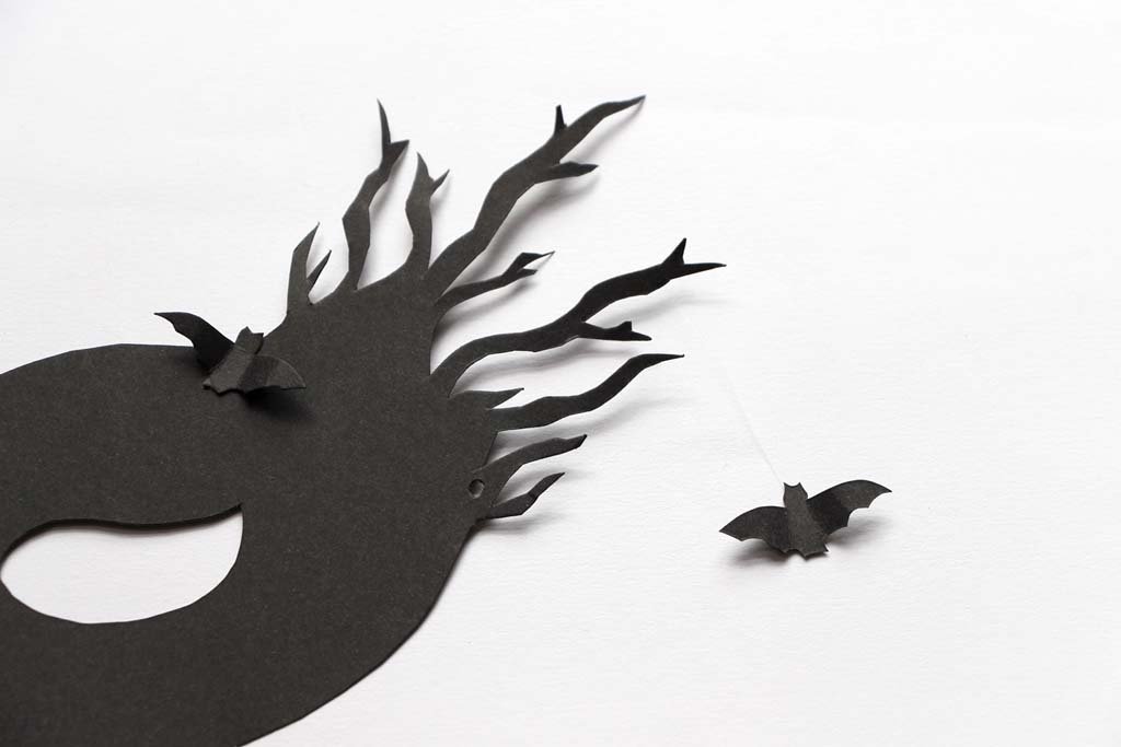 Halloween spooky mask - download the free printable today