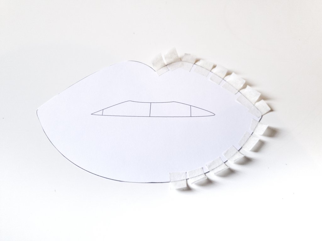 London Craft Club free Lips pinata download by Utensils0 for National Kissing Day