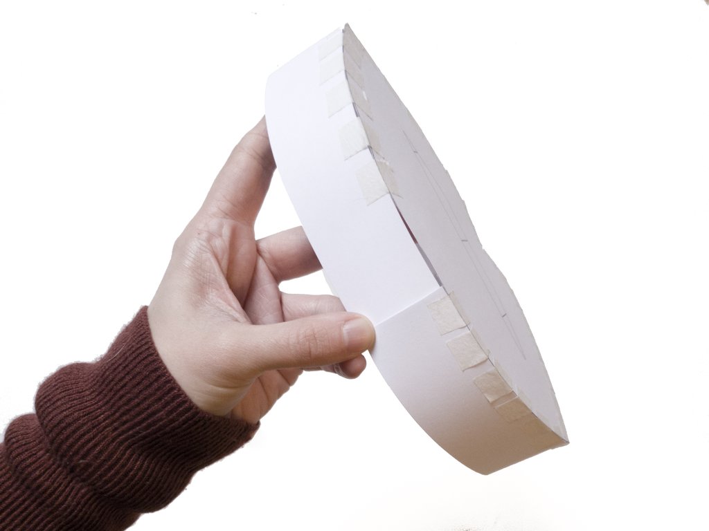 London Craft Club free Lips pinata download by Utensils0 for National Kissing Day