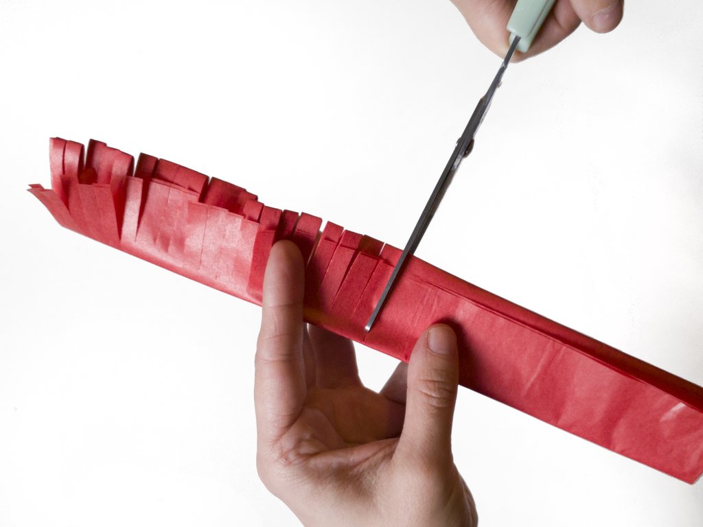 London Craft Club free Lips pinata download by Utensils0 for National Kissing Day