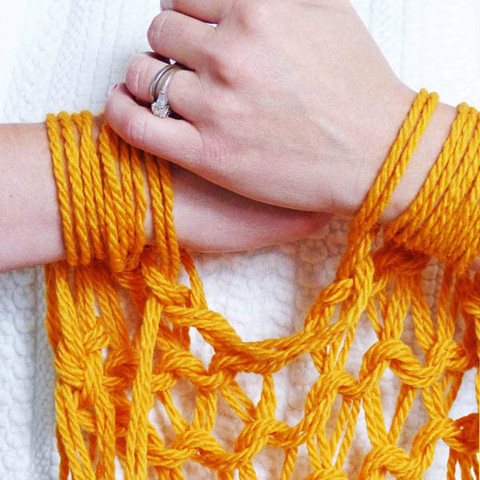 Try Speedy Arm Knitting